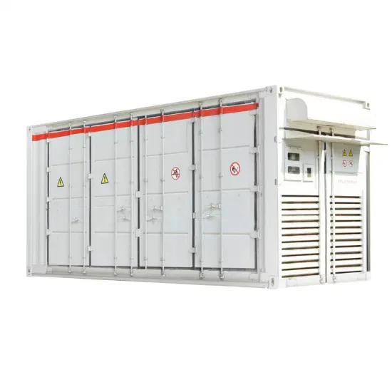Solar panels and combiner box connection